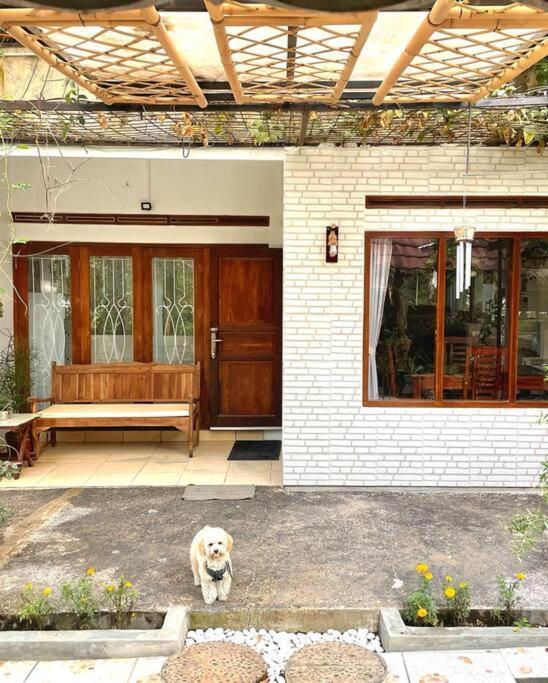 2 Floor With Natural Environment Rumah liburan Bandung