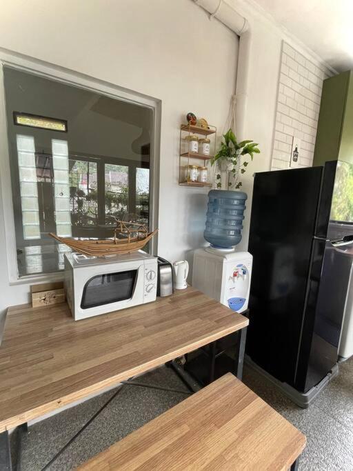 2 Floor With Natural Environment *