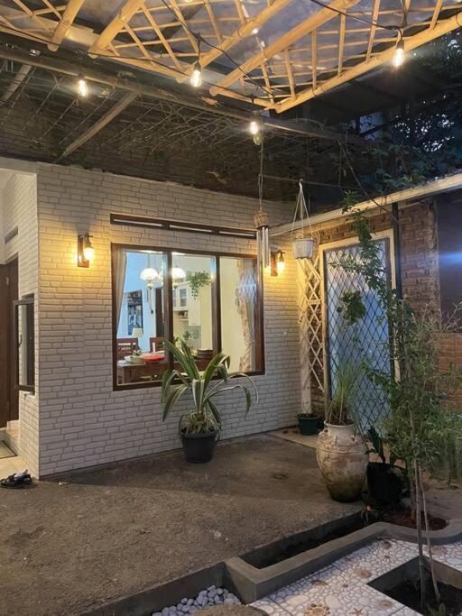 Rumah liburan 2 Floor With Natural Environment Bandung